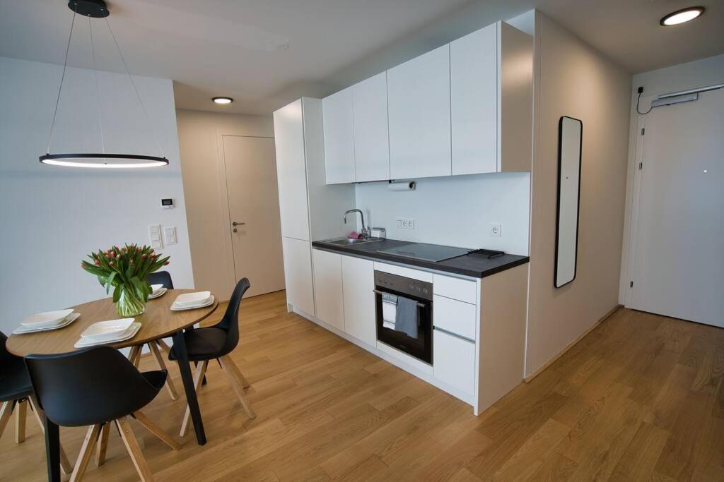 Modern Apartment Near Stadtpark 비엔나 외부 사진
